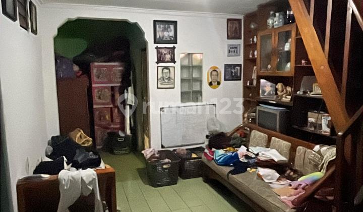 Dijual Rumah 2,5 Lantai ada AC di Pulogebang Jakarta Timur