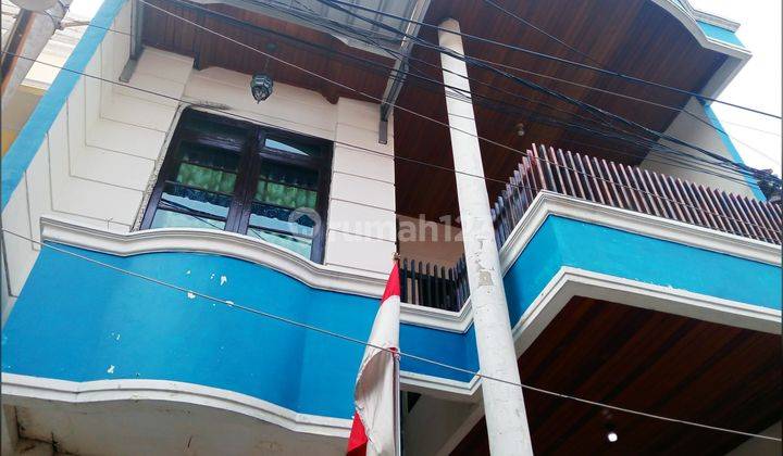 Dijual Dan Disewakan Rumah Rapih 2 Lantai di Komplek Depnaker Bekasi 2