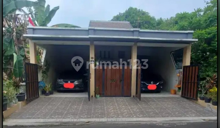 Rumah Mewah 2 Lantai + Kolam Renang Pribadi di Cluster Dukuh Bima Asri Rumah Mewah 2 Lantai + Kolam Renang Pribadi di Cluster Dukuh Bima Asri