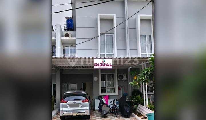 Rumah Nyaman 2,5 Lantai di Cluster Golden Phr - 3+1 Kt, Lokasi Strategis