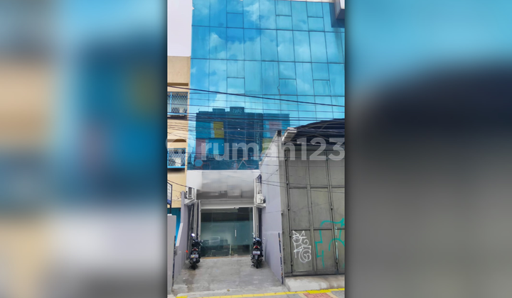 Turun Harga! Ruko 5 Lantai Cideng - Dari 7M Jadi 4,5M Saja! Lokasi Super Strategis!