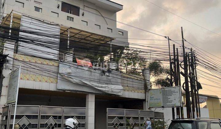 Dijual Rumah Bagus 3,5 Lantai di Jalan Raya Kaliabang Tengah 1