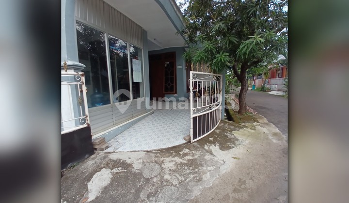 Dijual Rumah Hook dan Usaha Galon Isi Ulang, Bebas Banjir Duta Harapan, Bekasi Utara 1