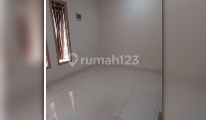 Dijual rumah depan taman di BJI Mekar Sari depan taman, Bekasi Timur 2
