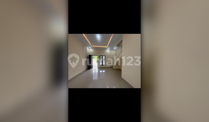 Rumah Scandinavian 2 Lantai di Pusat Kota Bekasi - Siap Huni, Harga Promo! Rumah Scandinavian 2 Lantai di Pusat Kota Bekasi - Siap Huni, Harga Promo!