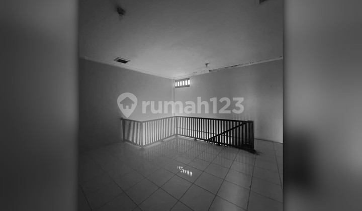For rent: shop house in Perwira Kaliabang, North Bekasi 2