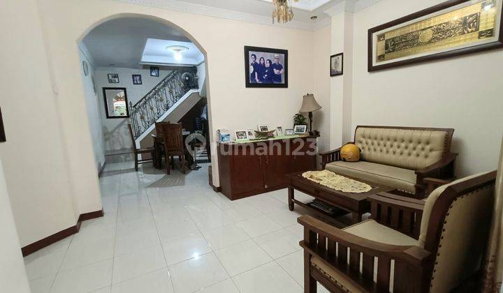 Dijual Rumah Keren Rapih 2 Lantai di Bumi Anggrek Bekasi 2