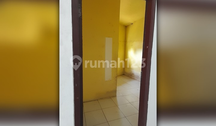 For Rent 2-Story Shop House Kranji - Strategic Location, Suitable for All Businesses! 2