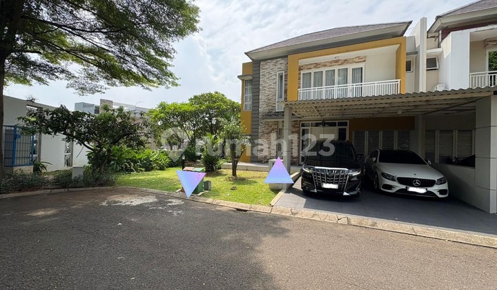 Disewakan Rumah Cluster Lama Summarecon Bekasi - 4+1 Kt, Carport 2 Mobil Disewakan Rumah Cluster Lama Summarecon Bekasi - 4+1 Kt, Carport 2 Mobil