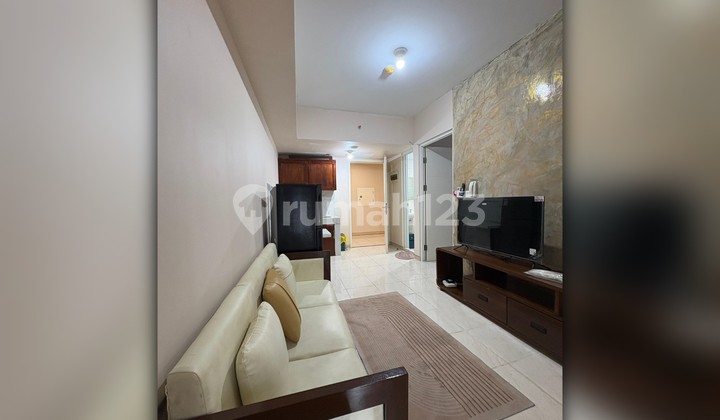 For Rent Springlake Summarecon Bekasi Apartment 2BR - Fully Furnished, Pool View