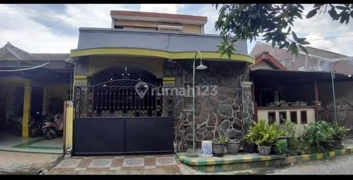 Jual Cepat Rumah 2 Lt di Perumahan Griya Candra Mas Sedati Sidoarjo SHM 2 Lantai Bagus Selatan 2