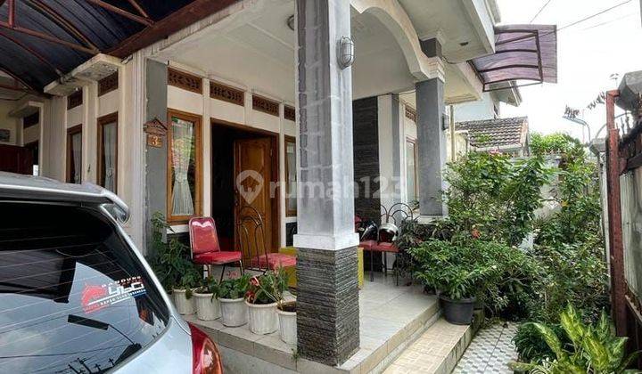 Rumah jual cepat di sayap ciateul 2 Lantai Bandung 1