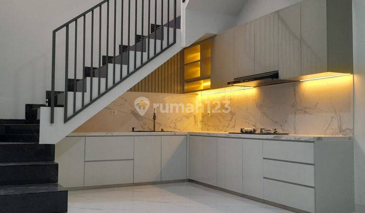 Rumah baru minimalis modern cluster di Singasana Pradana 2