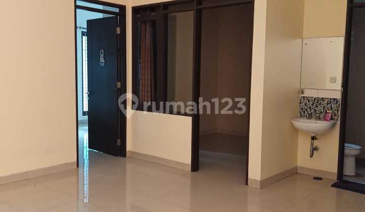 Disewakan.rumah Minimalis Singgasana 1