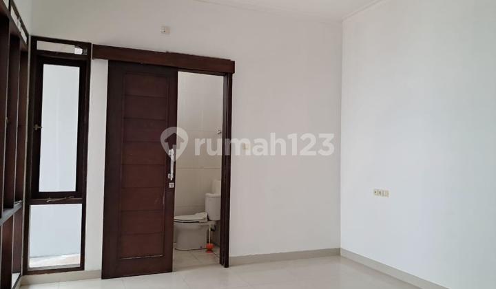Disewaksn Rumah Singgasans 2 Lantai  2