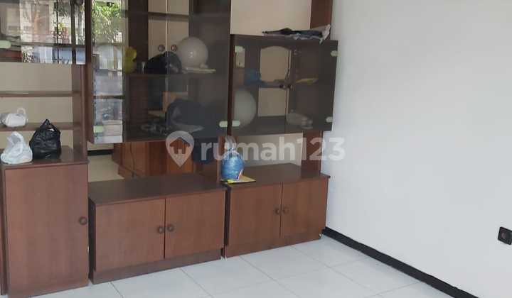 Disewakan Rumah 2 Lantai Di Komplek Surya Setra 2