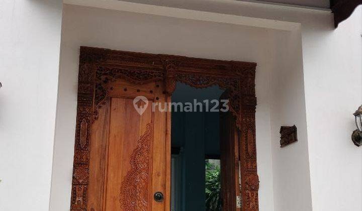 Rumah 3 Lantai W/Private Pool Dekat Cipinang Mall Jakarta Timur 2