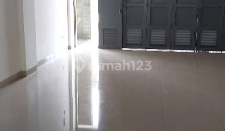 For Sale New 3-Storey Shop House in Batununggal, Bandung 2