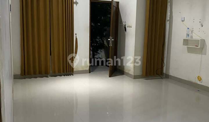 Rumah Cantik Aman Banjir Di Banguntapan Bantul.dekat Jec 