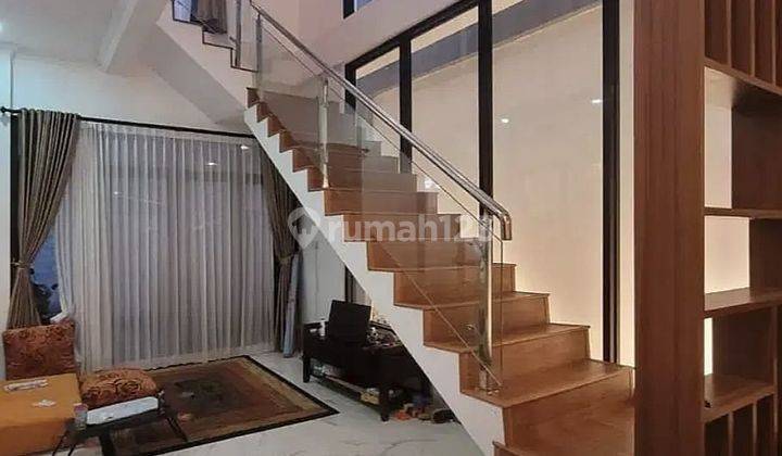 RUMAH TROPICAL MODERN 2 LANTAI DI UMBULHARJO PUSAT KOTA YOGYAKARTA 4