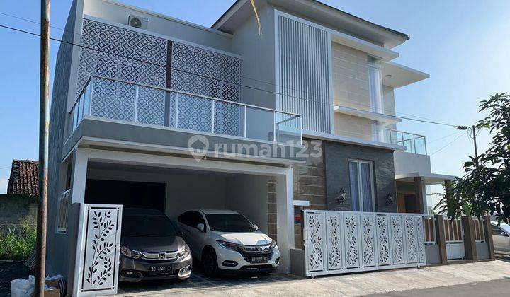 LUX HOUSE 2 LANTAI DI PURWOMARTANI SLEMAN DEKAT PAMELA 7 1