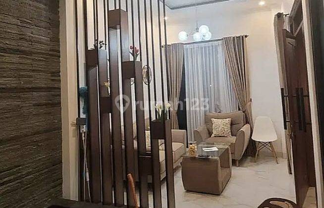 Rumah Modern Konsep Tropical 2 Lantai Dekat Kampus UAD Yogyakarta  2