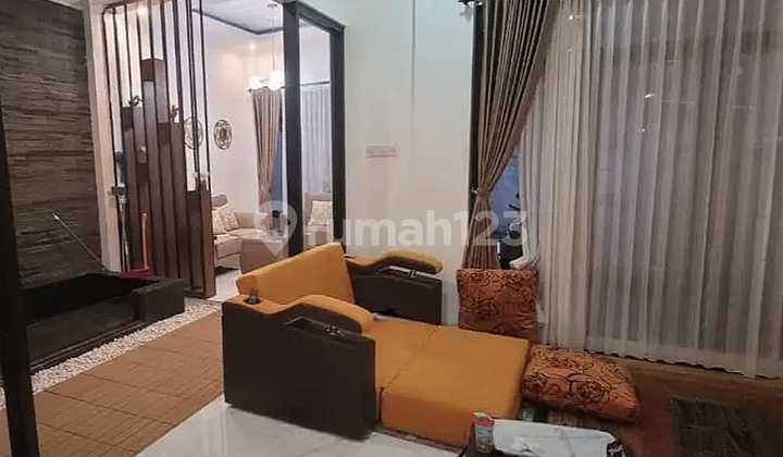 Rumah Modern Konsep Tropical 2 Lantai Dekat Kampus UAD Yogyakarta  3