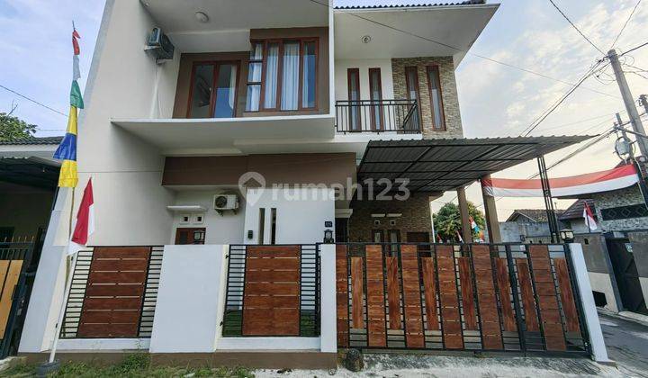 Rumah Bagus 2 Lantai Modern Minimalis Siap Huni Dekat Hyatt Hotel Yogyakarta  1