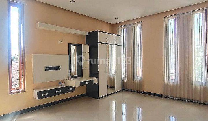 Rumah Bagus 2 Lantai Modern Minimalis Siap Huni Dekat Hyatt Hotel Yogyakarta  2