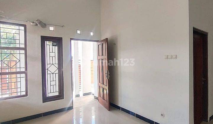 Rumah Bagus 2 Lantai Modern Minimalis Siap Huni Dekat Hyatt Hotel Yogyakarta  4