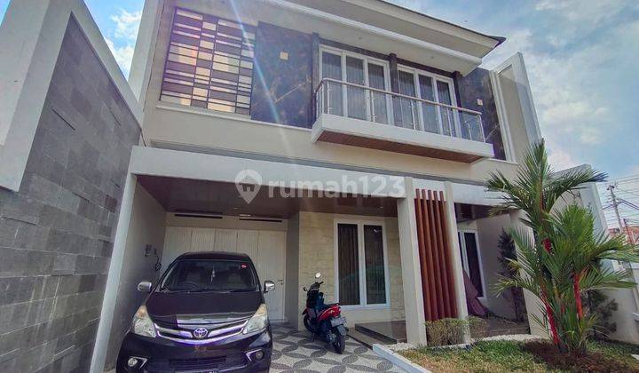 Rumah 2 lantai modern dijual di ngagklik sleman dekat UGM 1