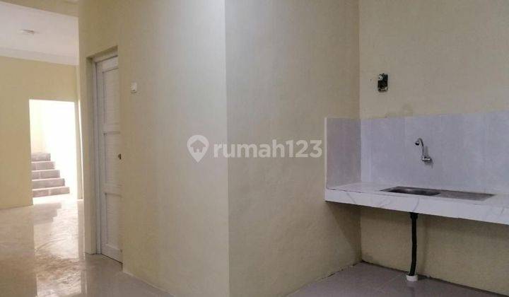 Rumah 2 lantai mangku jalan di Minomartani sleman yogyakarta 2