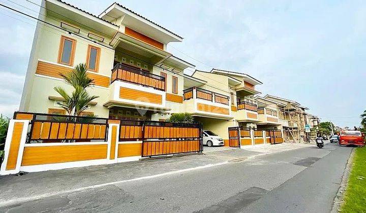 RUMAH 2 LANTAI MANGKU JALAN ASPAL DEPOK MAGUWOHARJO SLEMAN 1