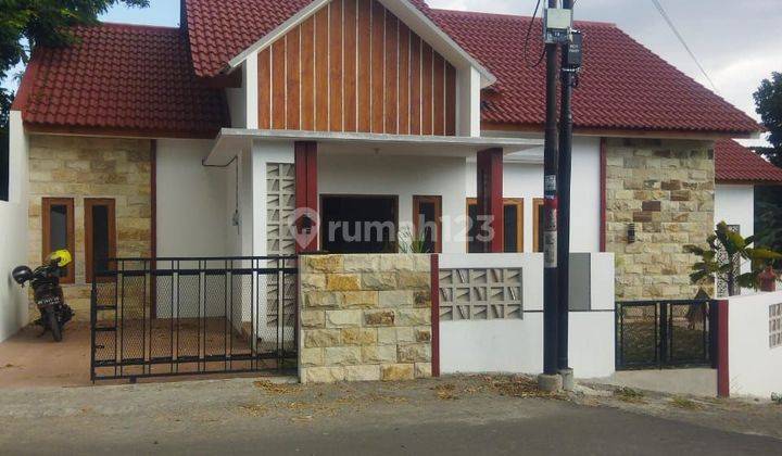 RUMAH BARU DI YOGYAKARTA DEKAT RS HERMINA MAGUWO DEPOK SLEMAN  1