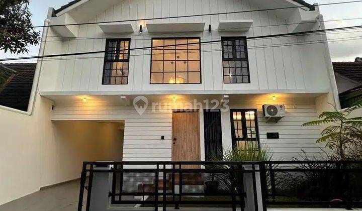 RUMAH SCANDINAVIAN DI JALAN KALIURANG NGAGLIK SLEMAN DEKAT UII 1