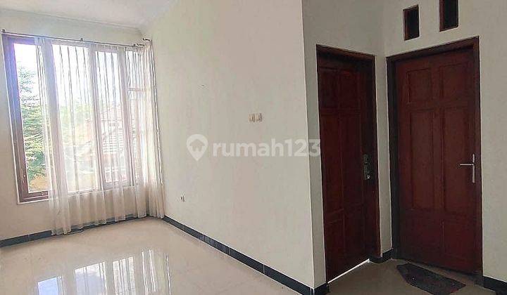 RUMAH 2 LANTAI CANTIK  MURAH DI PALAGAN DEKAT HYAAT SLEMAN  2