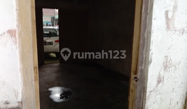 Rumah gaya kolonial bisa dibuat usaha cafe strategis dekat dengan alun alun,rumah sakit dan mall 3