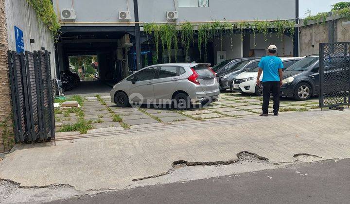 RUANG USAHA  LOKASI STRATEGIS 2