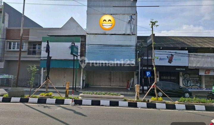 Dijual Ruko 4 Lantai , Lokasi Strategis