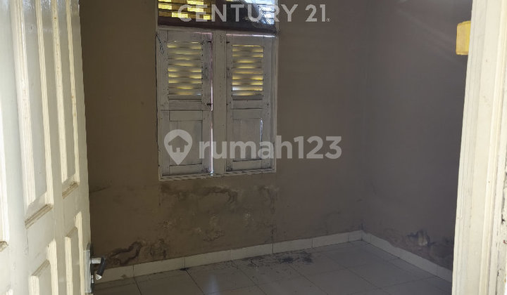 Rental House on Jendral Sudirman Street, Singkawang