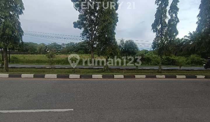 Strategic Land Suitable for Showroom, Hotel, Office, and Business