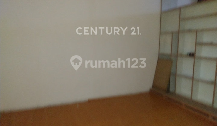 Shop House Suitable for Business and Office Jl. Tanjung Pura Pontianak 2