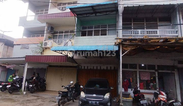 Ruko 3 Lantai Jl. Gajah Mada 1 Pusat Kota Cocok Untuk Kantor 2