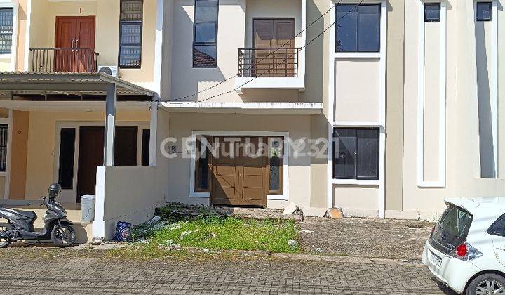 Rumah Daerah Elit Di Jl. Paris 2 Pontianak 1