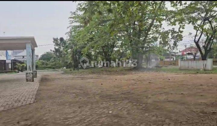 foto lainnya rumah dengan pekarangan luas daerah