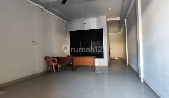 Rumah Kantor 2 Lantai Lokasi Strategis Di Jalan BLKI 2