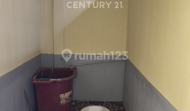 4-Door Rental House on Trisula Street, Sei Nangka, Singkawang 4-Door Rental House on Trisula Street, Sei Nangka, Singkawang