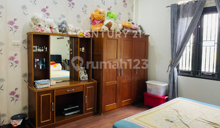 Rumah Strategis Pusat Kota Cocok Utk Tinggal , Kantor Atau Usaha 2