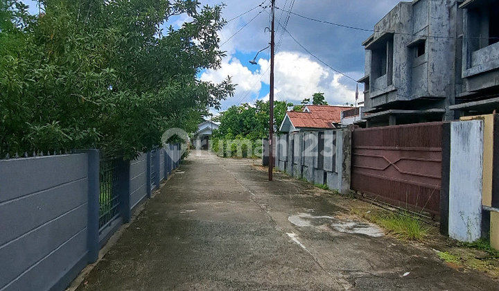 Rumah 2 Lt Pondasi Beton Di Jl Seram Pontianak 2
