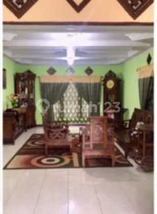 Ready-to-Live House in City Center, Imam Bonjol Street, Pontianak 2